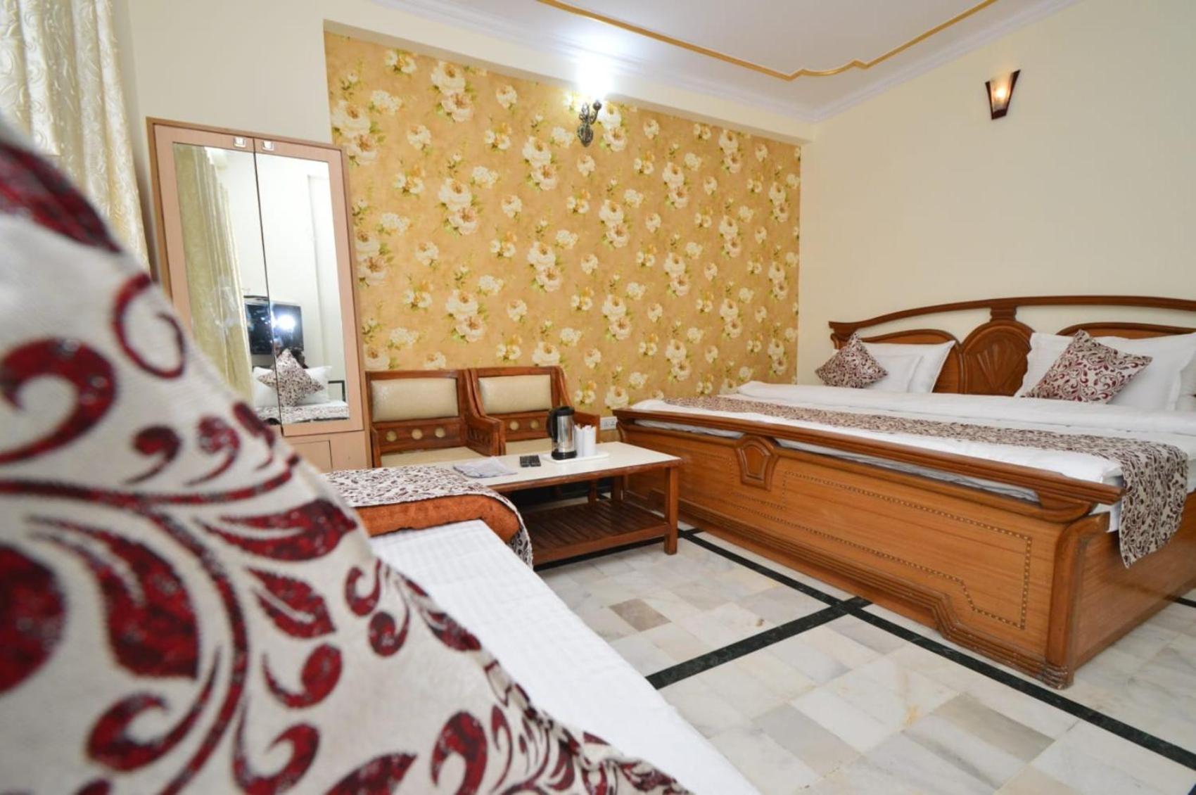Hotel Vijay Niwas Джапур Экстерьер фото