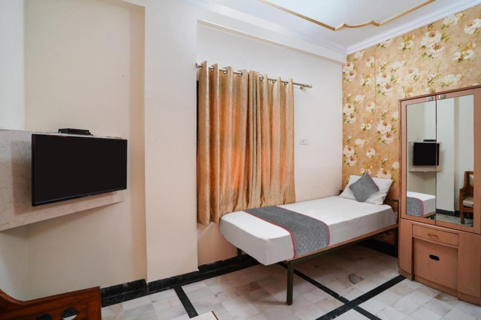 Hotel Vijay Niwas Джапур Экстерьер фото